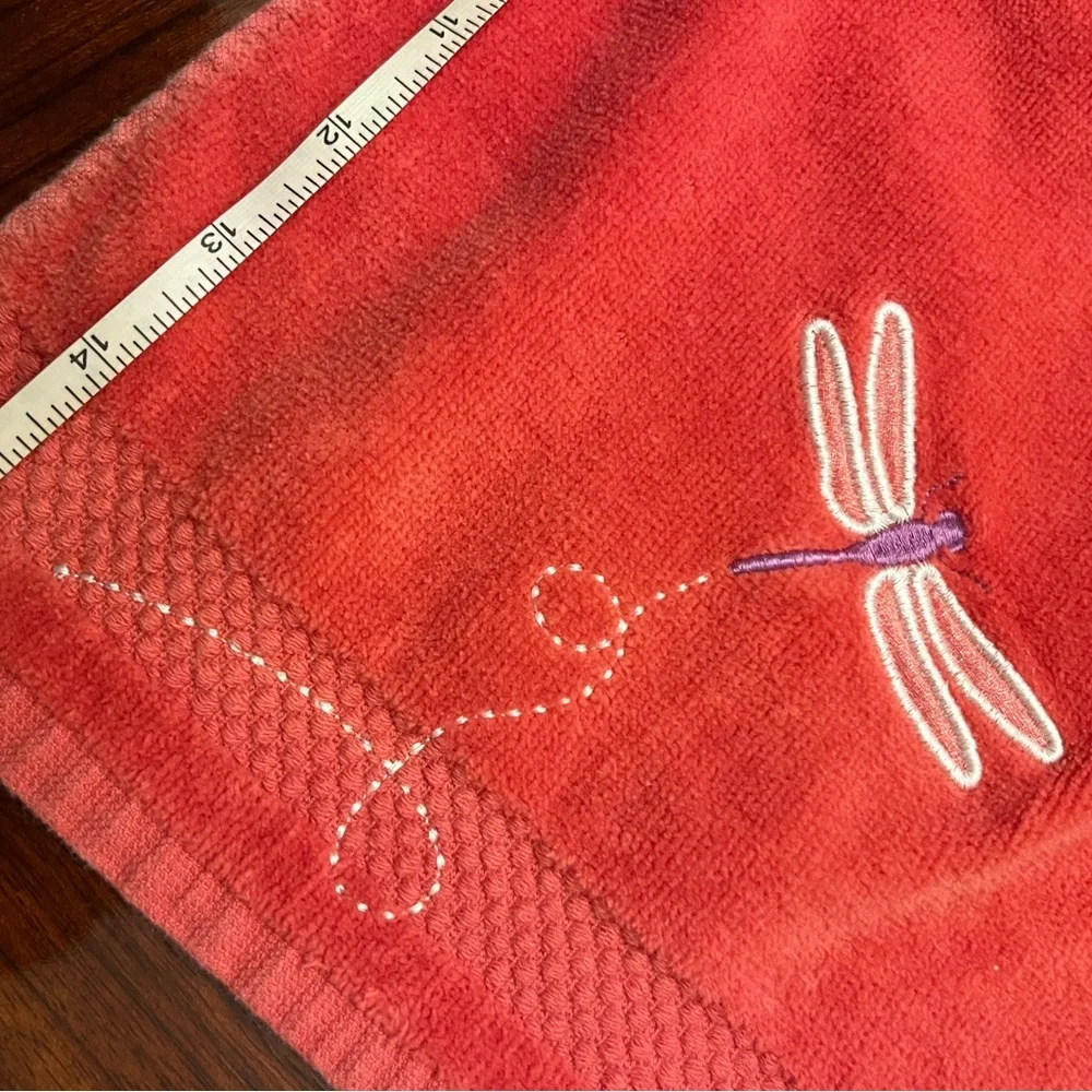 Vintage Croft & Barrow Red hand Towel/ Firm Price